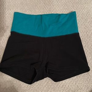 Aerie fold down black yoga shorts